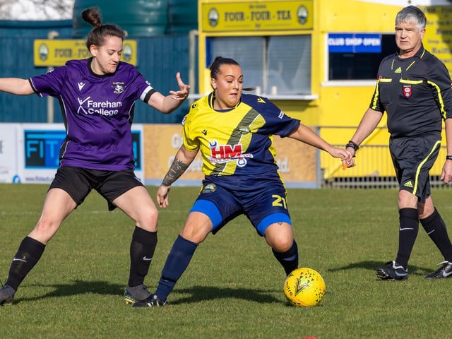 Gosport Borough (yellow) v Gosport Falcons. Picture: Mike Cooter
