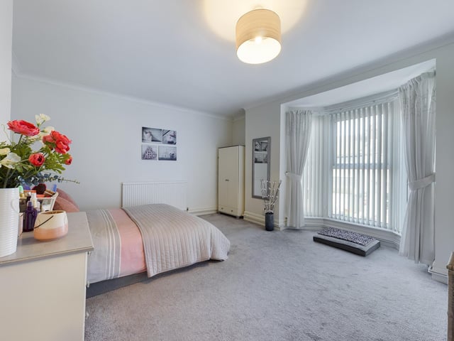 Thie two-bedroom apartment is on the market for £185,000. It is listed by Chinneck Shaw.