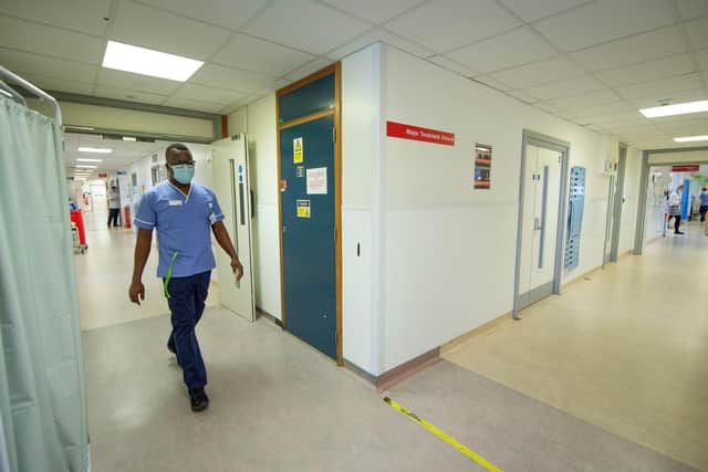 QA Hospital, Portsmouth on Thursday 25th November 2021
Pictured: GV of inside of QA medical wards
Picture Habibur Rahman