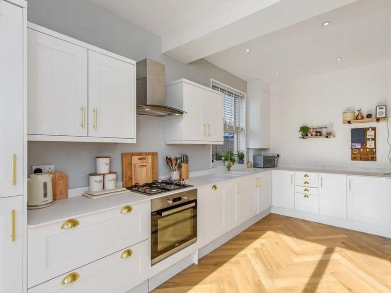 This property is in a desirable location and it has been designed in a modern way.