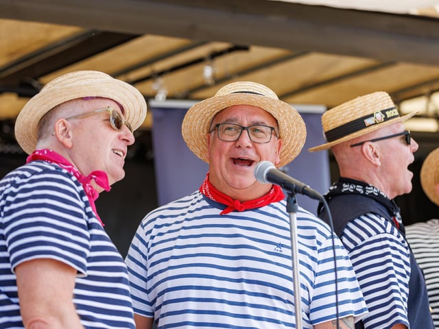 Shanty singers from Rocks N' Groynes. Picture:Marcin Jedrysiak