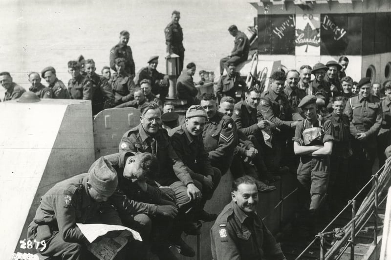 Army ordnance men(c) The News, War Series 2879