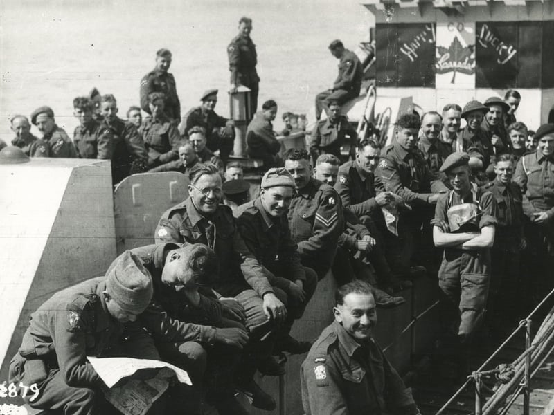 Army ordnance men(c) The News, War Series 2879