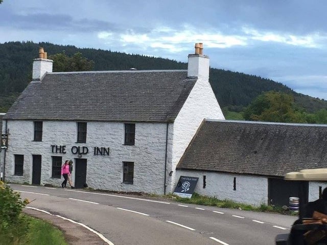 “So cosy, amazing steaks and a fab view of Castle Stalker” Shirley Monteith