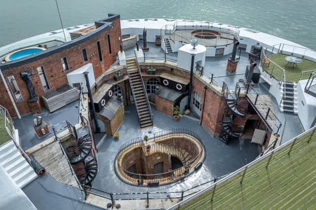 Solent forts, No Man’s Fort and Spitbank Fort have both been sold off at auction this morning. 