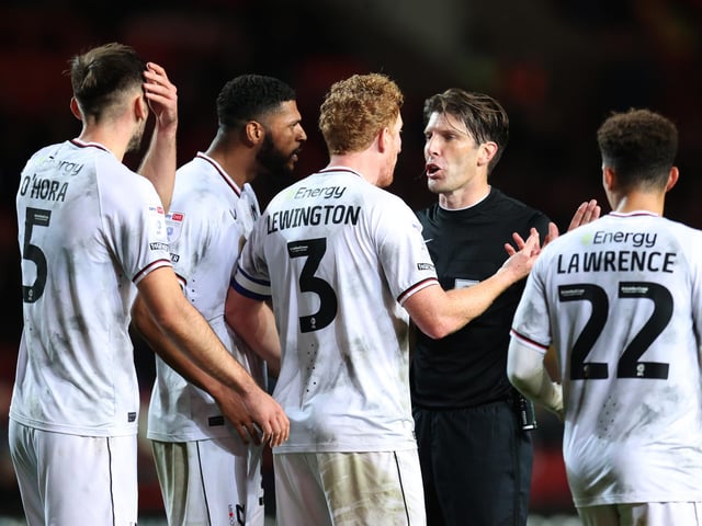 Yellow cards: 34; Red cards: 1.