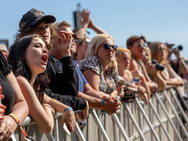 A young fan sings along to Self Esteem. Photos by Alex Shute