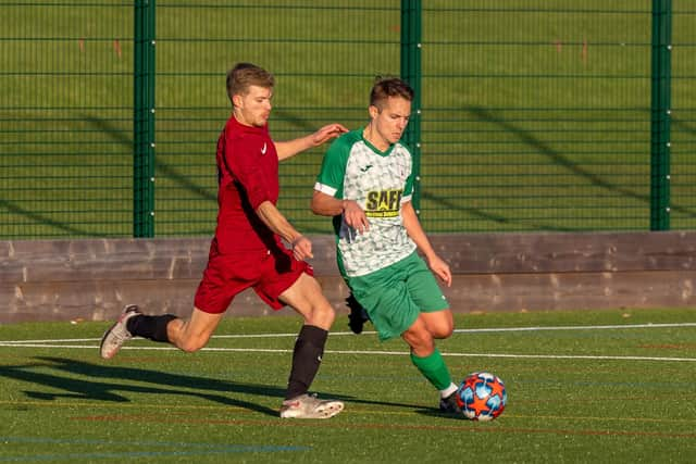 Mob Albion (green) v Burrfields. Picture: Mike Cooter