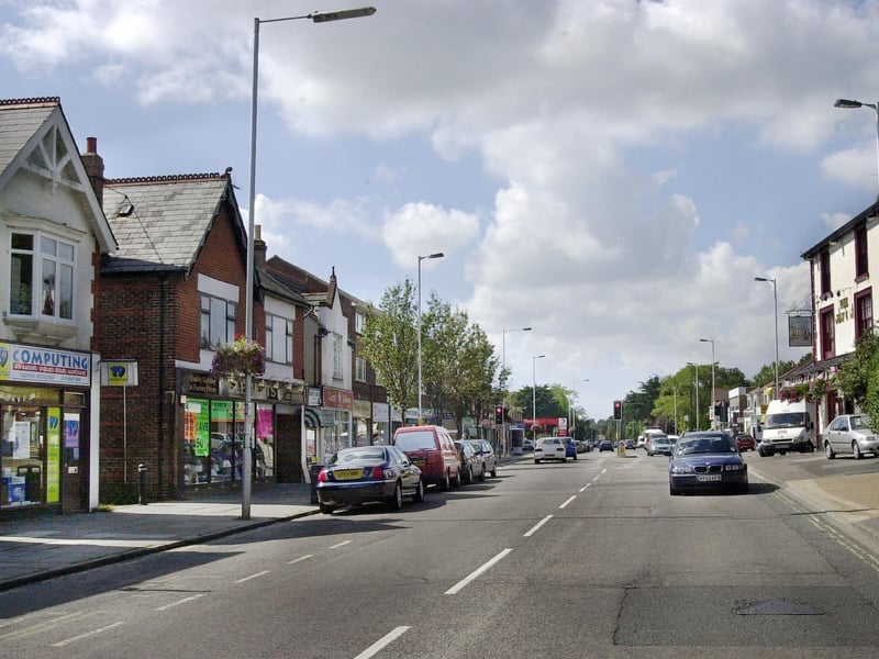 Drayton in 2004 - looking west along Havant Road, towards Cosham, with the New Inn pub seen at right. Picture: Michael Scaddan 044291-0084