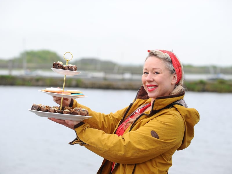 Queenie Butler-Hoskins, owner of Queenie's Vintage Tea Room in Emsworth, supplying cakes for the litter pickers. (080523-4546)