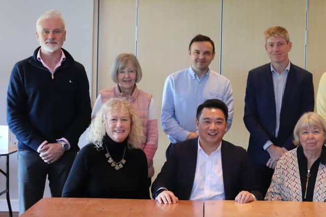 Alan Mak MP chairs the meeting with local decision-makers in Havant.