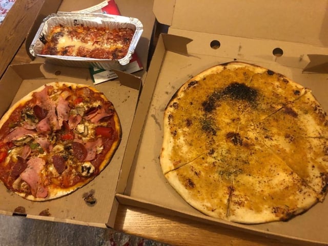 The special pizza, garlic bread, spicy meatballs, and calzone with bolognese sauce wowed our reviewer for value for money and indulgent food. Bella Isabella has now moved from WIckham to Botley. The box of profiteroles for going over the spending limit rounded off a wonderful treat of a meal.