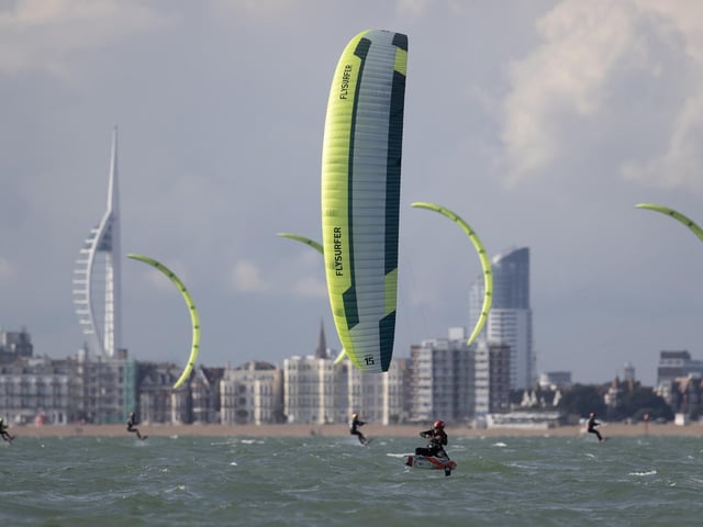 Competitors race during qualifying
(Photo by Ryan Pierse/Getty Images)
