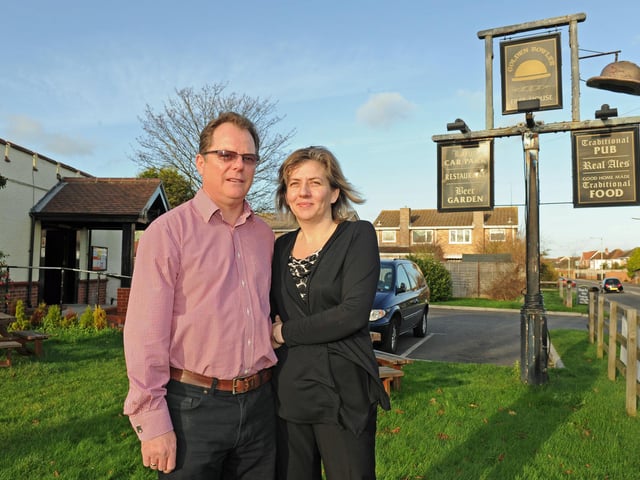 Landlord and landlady Kevin and Georgie Cross in 2011 (114301-5469)