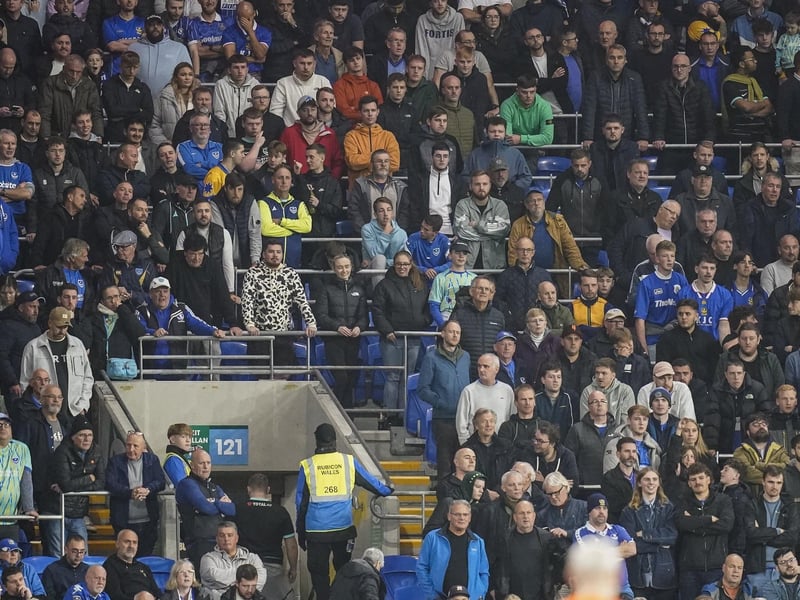 1/1  Unbelievable fans Portsmouth are. Every time they come to Cardiff. Massive respect to them @goalpostsbaker