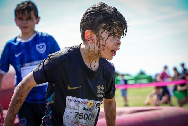 Race For Life Pretty Muddy, Southsea Common
Picture: Chris Moorhouse (290624-096)