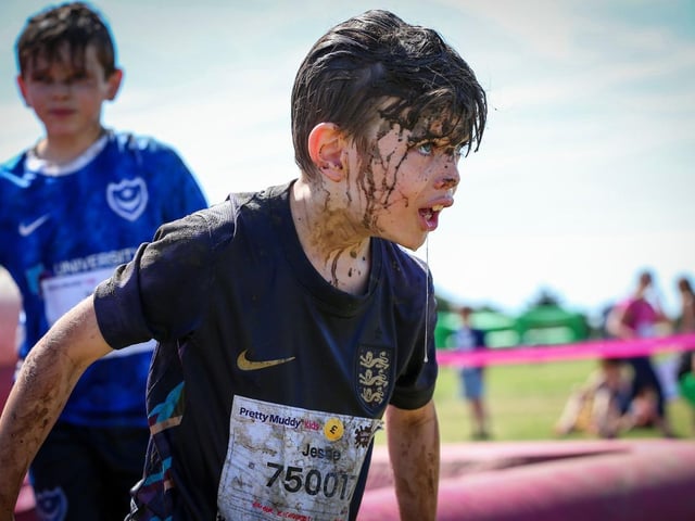 Race For Life Pretty Muddy, Southsea CommonPicture: Chris  Moorhouse (290624-096)
