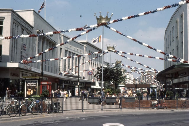 More decorations hung up in Commercial Road 

Picture: Portsmouth Camera Club