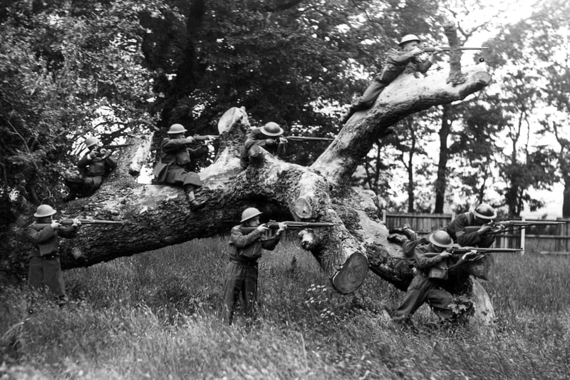 Gosport Home Guard practice defence procedures. The News Portsmouth PP556