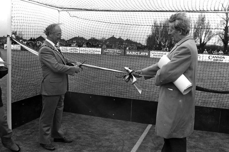 The Mayor of Havant officially opens the new pitch at Havant Hockey Club on November 20 1988. The News PP3380