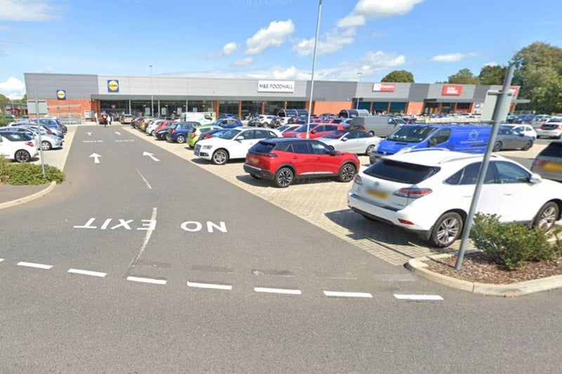 Between 2,000 square foot and 8,000 square foot of commercial space is available to let in Brockhurst Gate Retail Park. A description from Flude states: "There is planning consent for an additional retail unit which will share the existing car park (to be increased by 16 spaces including 12 new electric charging bays) with a rear service yard. The unit could provide from 2,000 sq ft up to 4,000 sq ft on the ground floor, together with a full mezzanine floor, creating a total of up to 8,000 sq ft."