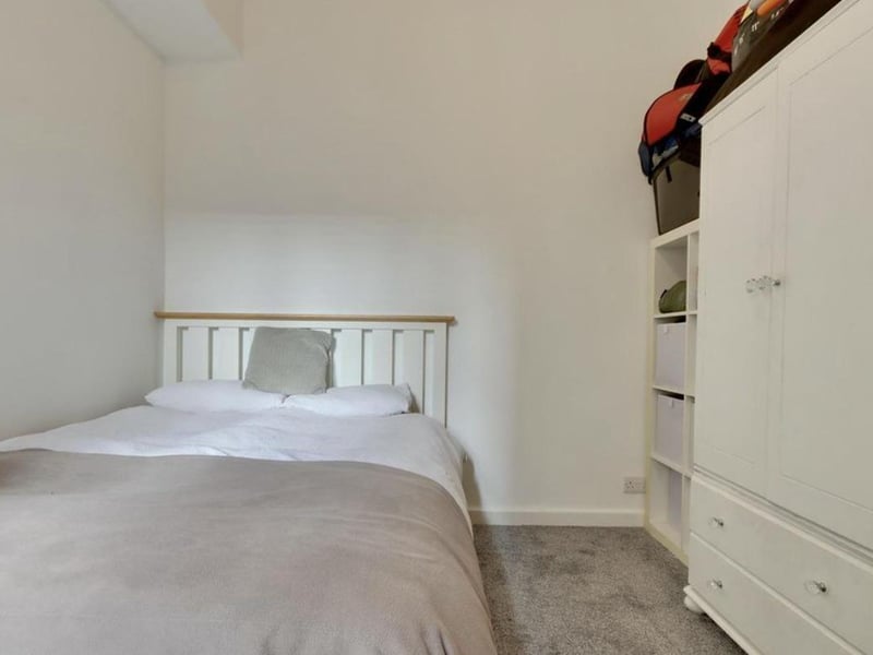The listing says: "This property has been fully refurbished and extended to an ultra-high specification in 2022, this stunning property is ready to be moved into, and would be ideal for first time buyers, down-sizers or investors alike."
