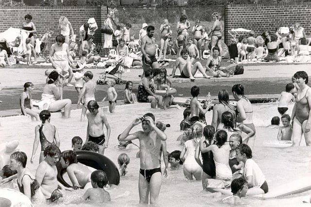 A packed splash pool - next to the main Lido - in June 1986