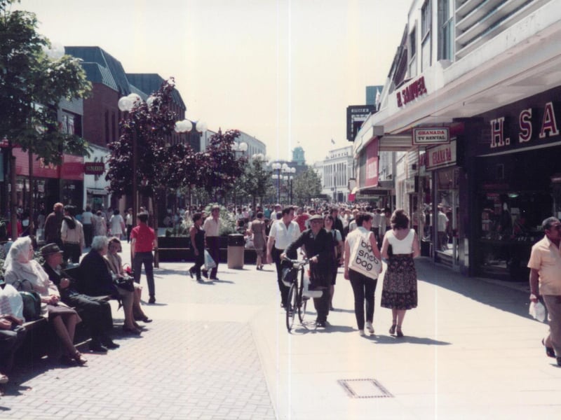 This is what Commercial Road looked like in the 1980s - can you remember these shops? Picture by Steve Spurgin