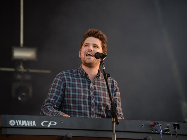 Scouting for Girls on the main stage (142476-355)