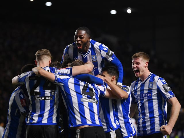Position in form table: 1st.
Record: P6 W5 D1 L0.