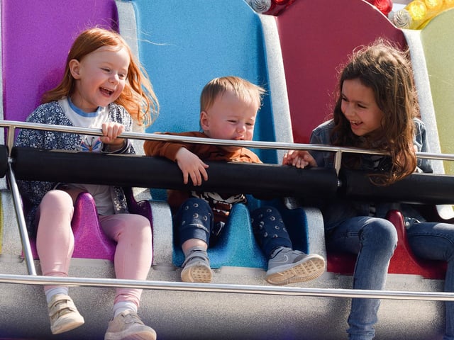 Willow, Marley and Isla Mace (160421-87)