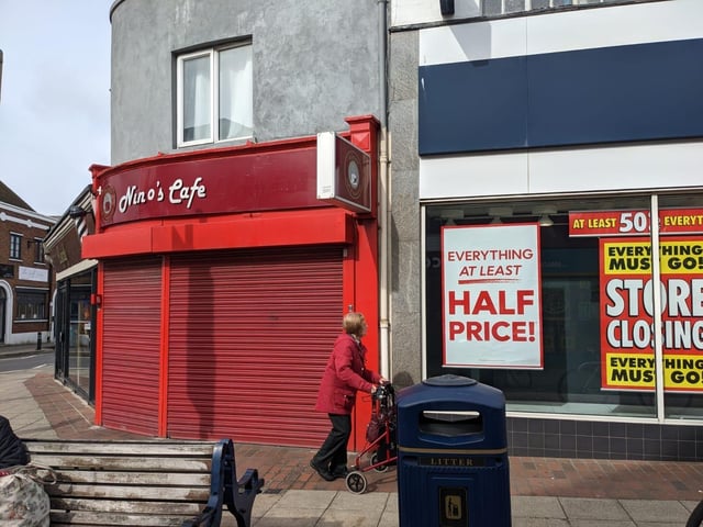 Nino's Cafe And Restaurant at 38 High Street, Cosham was rated five-out-of-five after an inspection on August 31 2021.