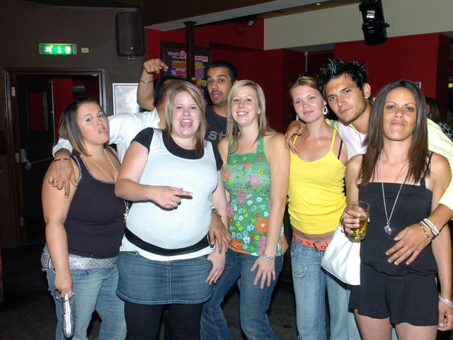 A night out at Bar Bluu in Clarendon Road, Southsea in 2007. Picture: (072267-13)