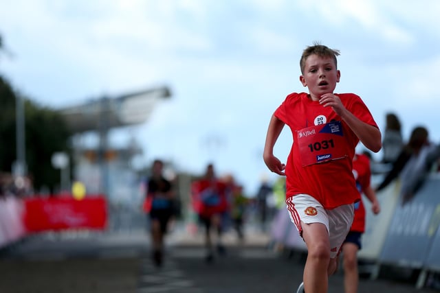 Junior boys race. Great South Run events 2023, Saturday 
Picture: Chris Moorhouse (jpns 141023-185)