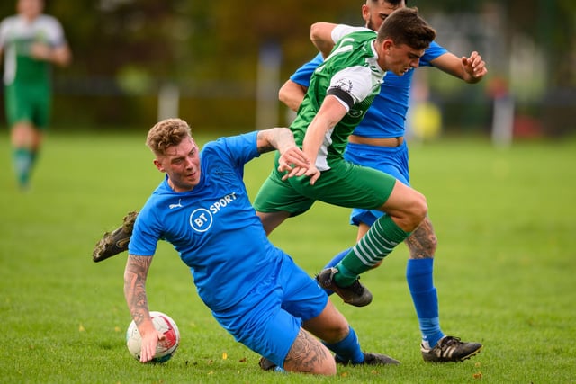 Paulsgrove (blue) v Moneyfields. Picture: Keith Woodland