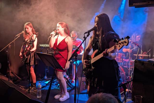 Shades of Scarlet raised over £900 for the BHF at the Wedgewood Rooms.