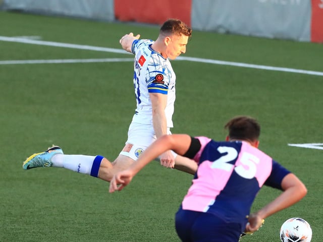 James Roberts converts a penalty. Picture by Dave Haines.