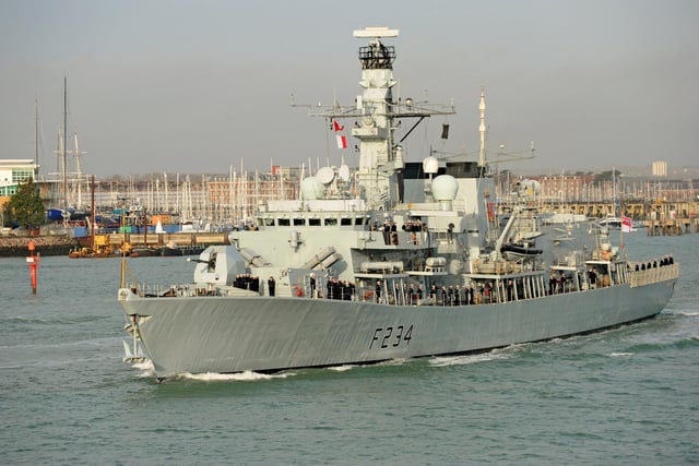 HMS Iron Duke leaving Portsmouth on Monday 10th January 2011.
Picture: Sarah Standing (110073-8092)