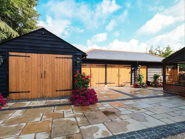 The listing says: "An exceptional opportunity to purchase an historic Grade II Listed Manor House, which is, recorded as one the oldest houses in the village hamlet of Old Bedhampton."