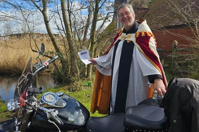 Canon Tom Kennar