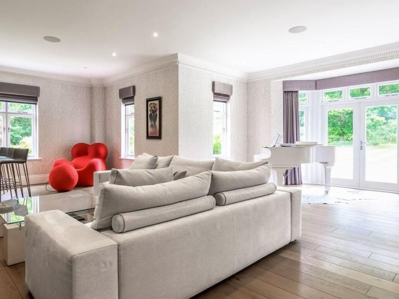 This home is on the market with Spencers of the New Forest and it is priced at £4,000,000.
