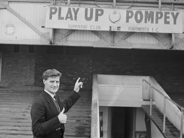 English soccer player Jimmy Dickinson (19125 - 1982) of Portsmouth FC at Fratton Park, Portsmouth, UK, 15th January 1965. (Photo by Lemmon/Daily Express/Hulton Archive/Getty Images)