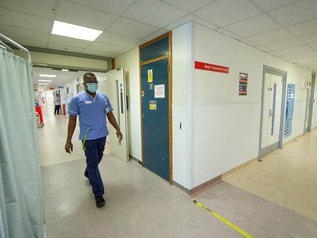 QA Hospital, Portsmouth on Thursday 25th November 2021

Pictured: GV of inside of QA medical wards

Picture Habibur Rahman