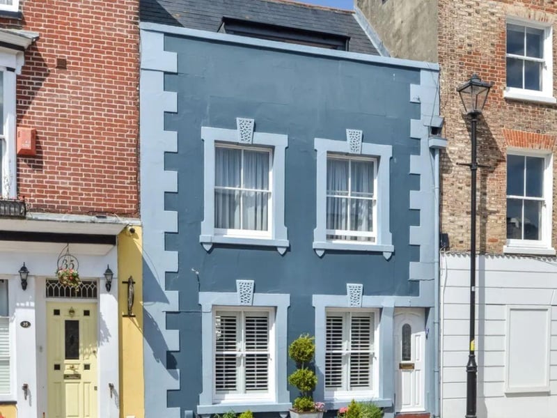 This property comes with four bedrooms, two bathrooms and two reception rooms as well as a garden.