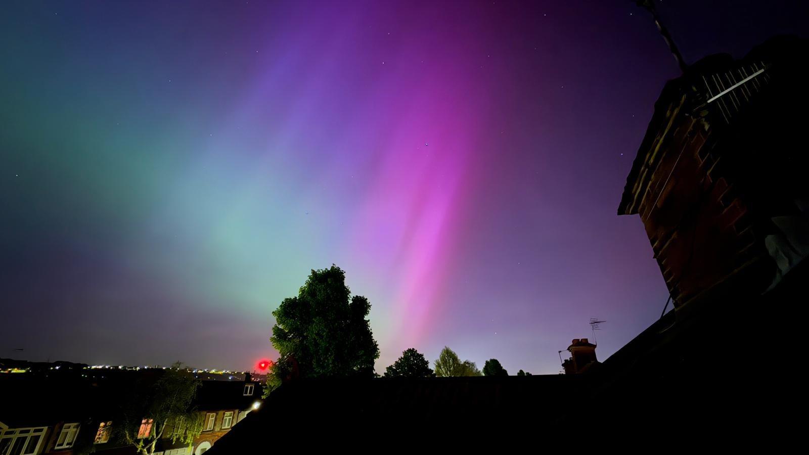 Northern Lights: See magical pictures of Aurora Borealis glowing across the Portsmouth and Hampshire skies