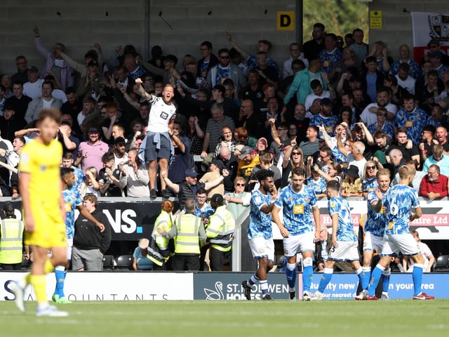 Average away attendances: 1,092.