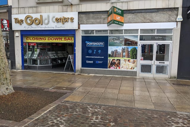 This empty unit - nextdoor to The Gold Centre jewellry shop - was formerly a branch of travel agent chain TUI.