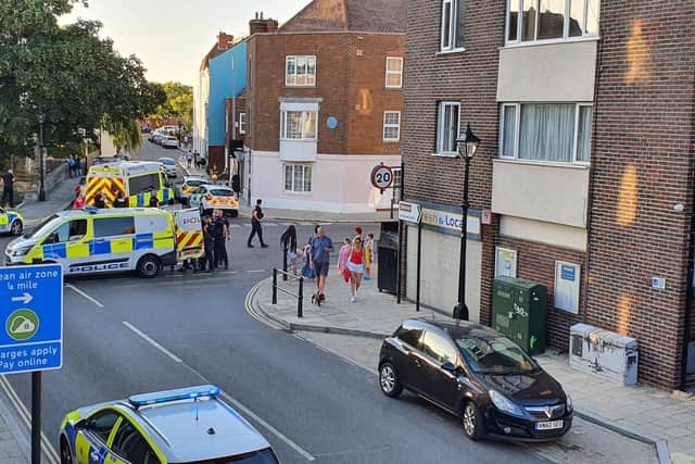 Police were called to break up a large row between two groups of young people in Old Portsmouth on Thursday evening.