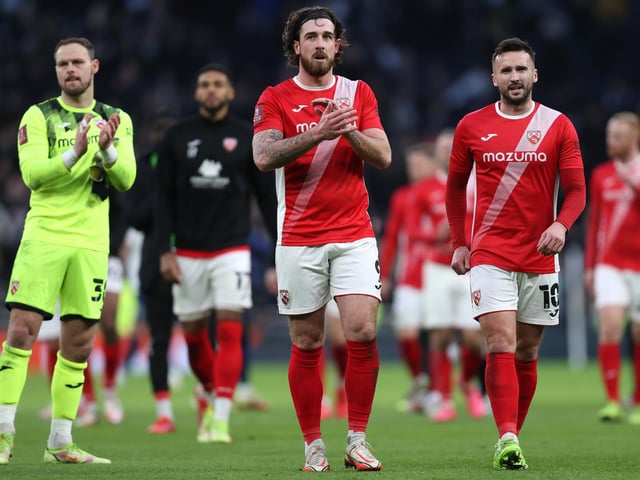 Yellow cards: 70
Straight red cards: 1
Yellow-red cards: 0
Points: 75
Picture:  Julian Finney