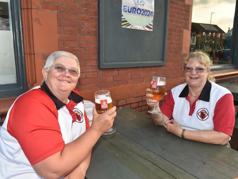 Left to right - Mandy Orchard and Alex Tymon- Milton Park ladies bowls